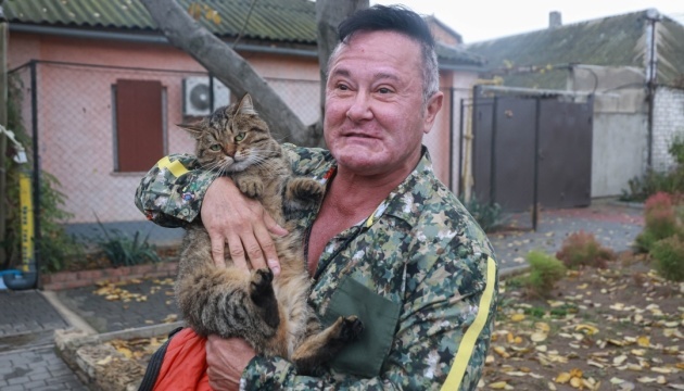 630_360_1762787106-855_d7c4f5d0