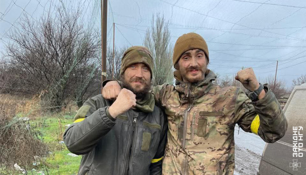 630_360_1765903100-809